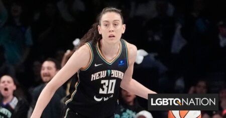 La star de la WNBA reçoit des menaces de mort homophobes lors du championnat de la ligue
