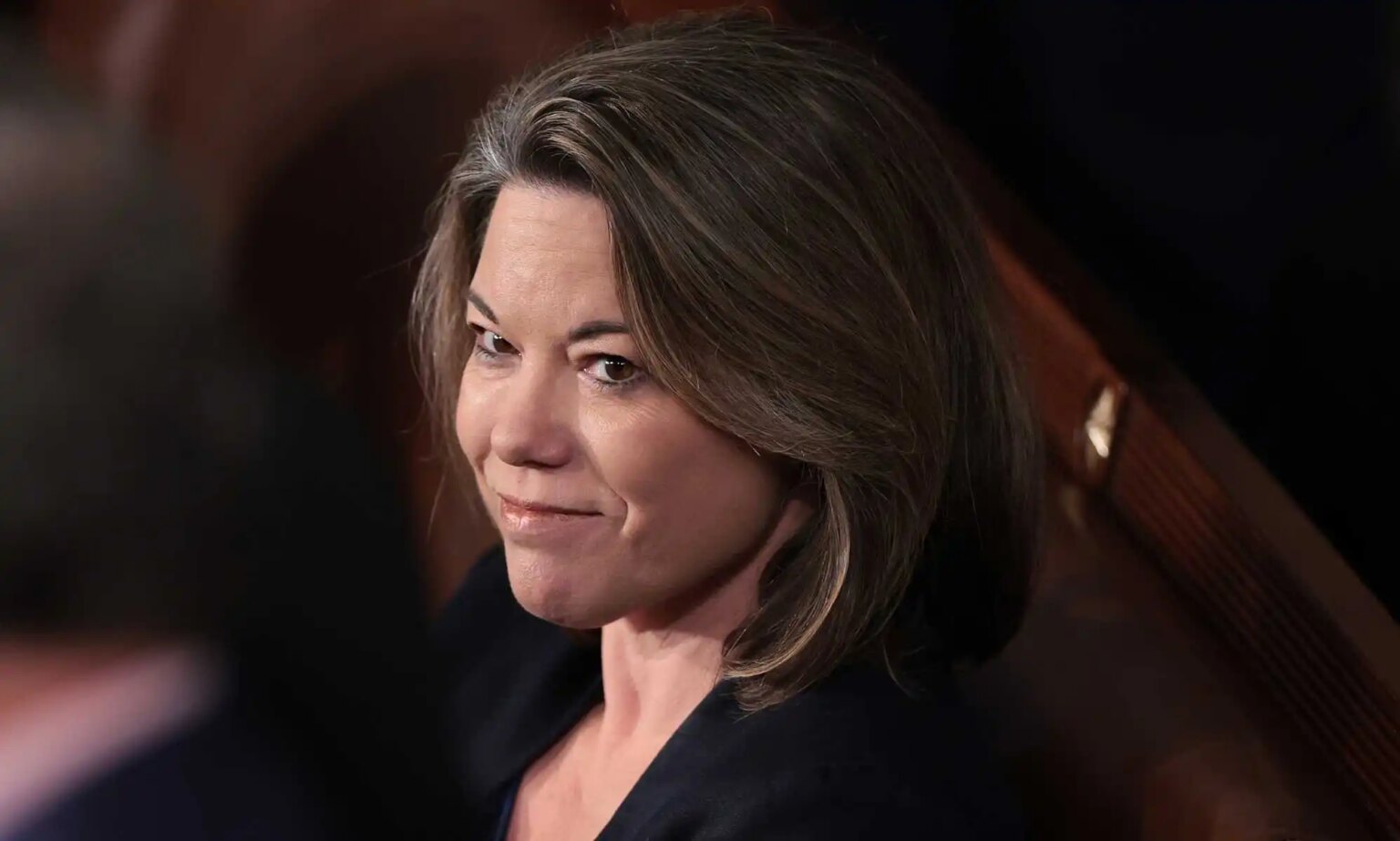 Une députée lesbienne dit qu'il est « épouvantable » d'exclure les femmes trans des équipes sportives Angie Craig has stood against anti-trans bills and is now looking to secure a fourth term in Congress.