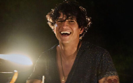 Danny Ramirez fait le point sur la romance gay de Todd Haynes après le départ de Joaquin Phoenix