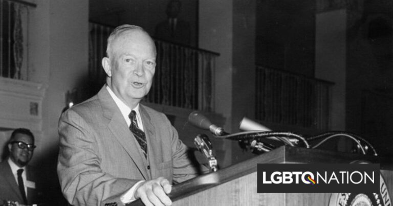 La panique transgenre de Donald Trump pourrait coûter des vies. Il suffit de regarder la Lavender Scare. La panique transgenre de Donald Trump pourrait coûter des vies. Il suffit de regarder la Lavender Scare.