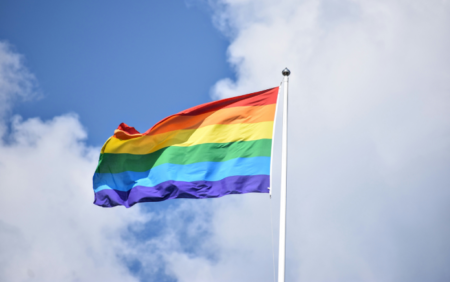 La violence contre la communauté LGTBIQ+ en Amérique Latine a augmenté de 5,5 % en 2023