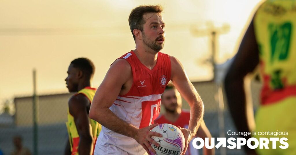 Le capitaine fait partie des nombreux joueurs homosexuels de l'équipe nationale masculine dans un sport « unique » Le capitaine fait partie des nombreux joueurs homosexuels de l'équipe nationale masculine dans un sport « unique »