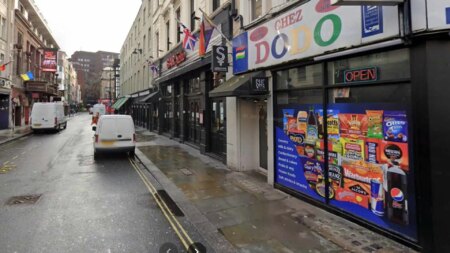 Un bar lesbien accusé d'avoir expulsé une militante critique en matière de genre répond : "L'expulsion était légale"