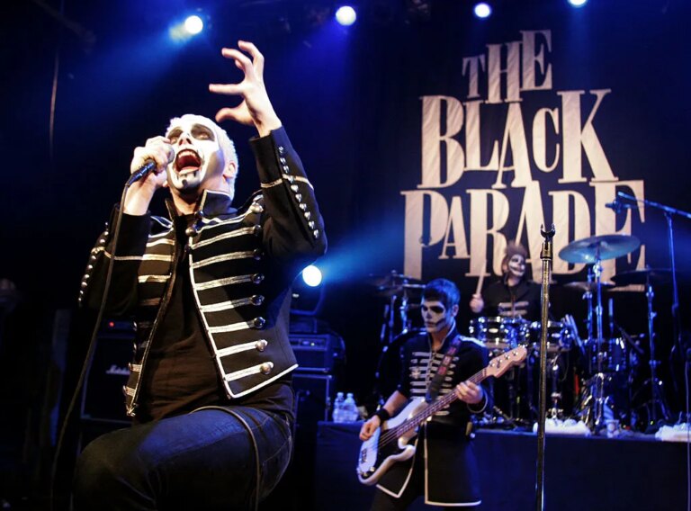 My Chemical Romance annonce les dates de tournée des stades pour 2025 My Chemical Romance announce stadium tour for 2025 and this is how to get tickets.