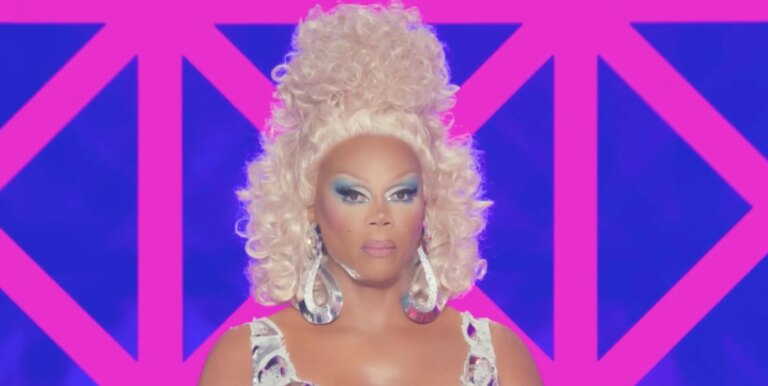 RuPaul in Drag race UK Season 6 episode 9