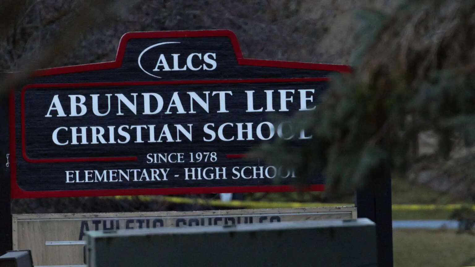 Fusillade dans le Wisconsin : le chef de la police met fin aux spéculations selon lesquelles le suspect était trans Fusillade dans le Wisconsin : le chef de la police met fin aux spéculations selon lesquelles le suspect était trans