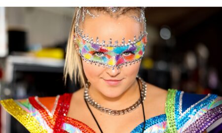 Les ruptures de célébrités queer qui nous ont laissé le cœur brisé en 2024