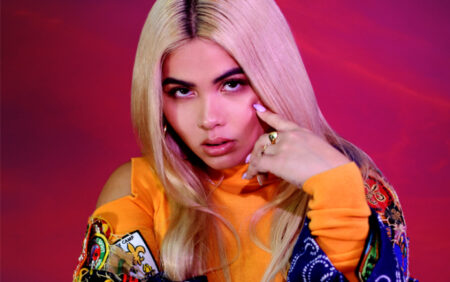 Hayley Kiyoko réfléchit au « voyage émotionnel » pour donner le feu vert au film Girls Like Girls