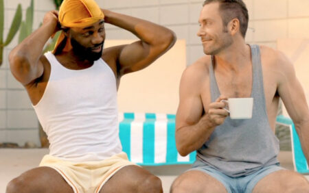 Non conventionnel : la nouvelle série LGBTQ+ de Kit Williamson en streaming sur Revry