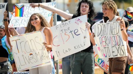 Le nouveau congrès républicain s’apprête à lancer une attaque immédiate contre les protections LGBTQ+ du Titre IX