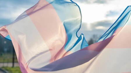 Un groupe de lesbiennes critiques en matière de genre ne peut pas interdire aux femmes trans de participer à des réunions, selon un tribunal