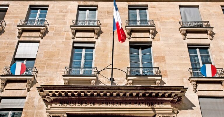 Ministère de l'Éducation Nationale à Paris.