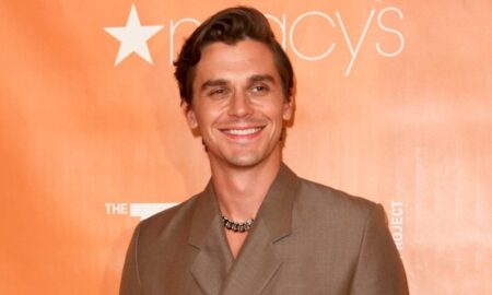 La nouvelle série documentaire "No Taste Like Home with Antoni Porowski" explore les racines culinaires des célébrités