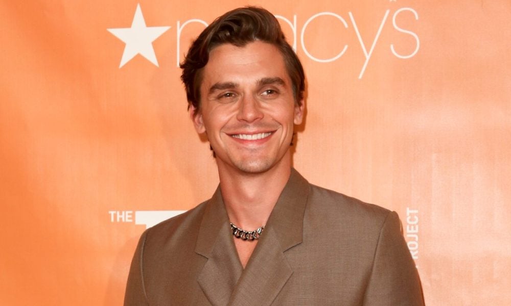 La nouvelle série documentaire "No Taste Like Home with Antoni Porowski" explore les racines culinaires des célébrités