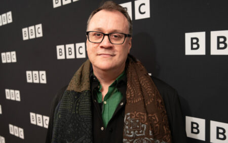 C'est Russell T Davies d'un péché annonce un nouveau Tip Toe Drama LGBTQ + pour Channel 4