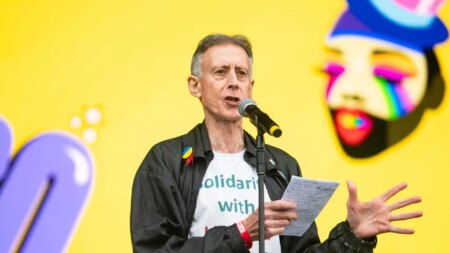 Peter Tatchell exhorte l'Arabie saoudite à garantir la sécurité des fans de football LGBTQ + lors de la Coupe du monde