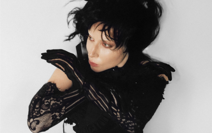Les petits monstres sont «paniqués» sur le nouveau banger de Lady Gaga «Garden of Eden»