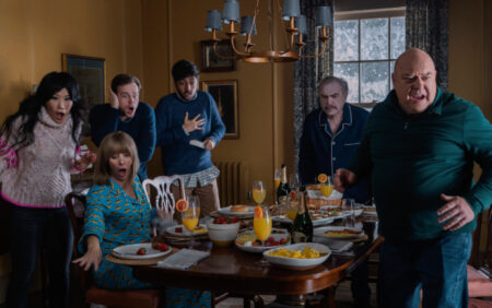 La parentalité, une horreur de comédie gay avec un casting emblématique, dévoile une première bande-annonce hilarante