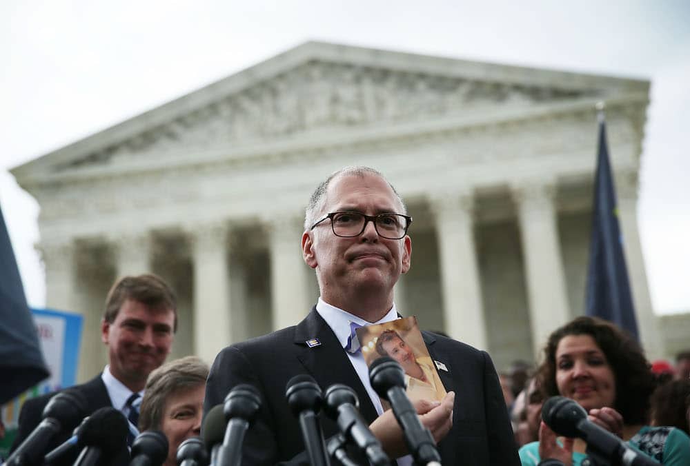 Jim Obergefell en dehors de la Cour suprême des États-Unis