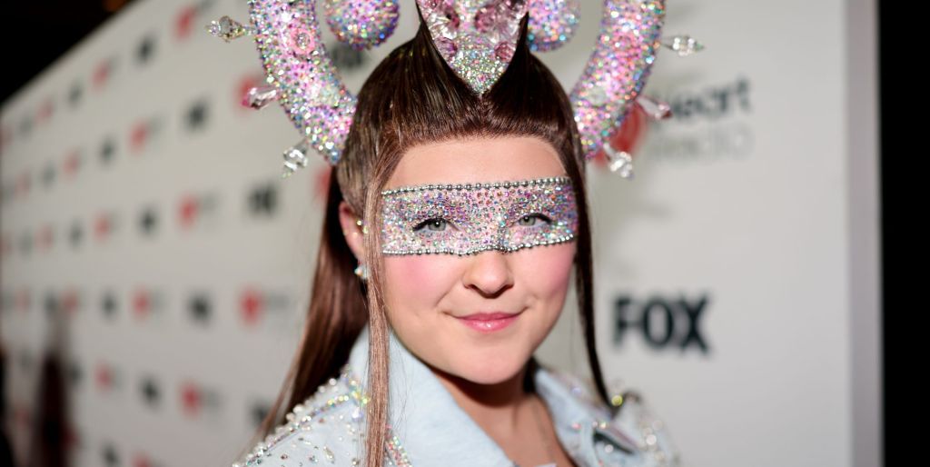 JoJo Siwa aux Iheartradio Awards.