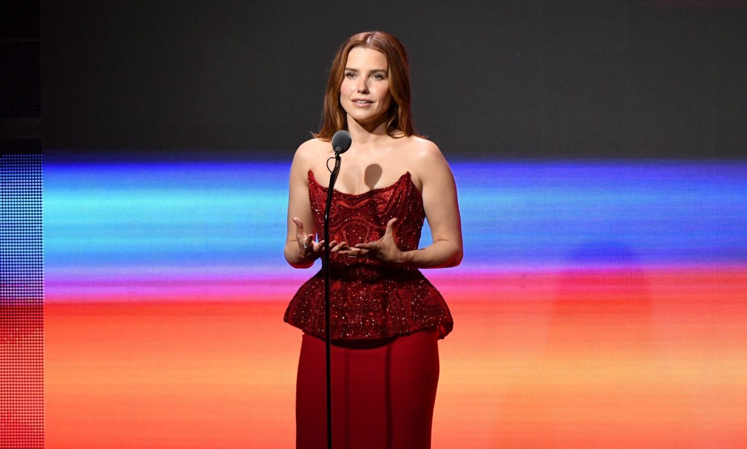 Actress and activist Sophia Bush was one of the standout figures at the 2025 GLAAD Media Awards with her witty and sweet remarks on stage.