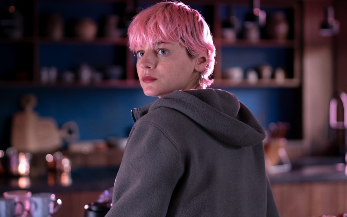 Emma Corrin a jeté Elizabeth Bennett dans la série Pride and Prejudice de Netflix