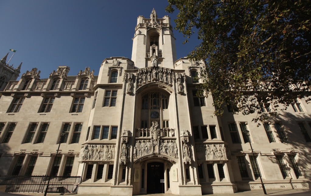 La Cour suprême britannique a statué sur la définition juridique d'une femme, avec des répercussions de grande envergure pour les personnes trans (Dan Kitwood / Getty Images)