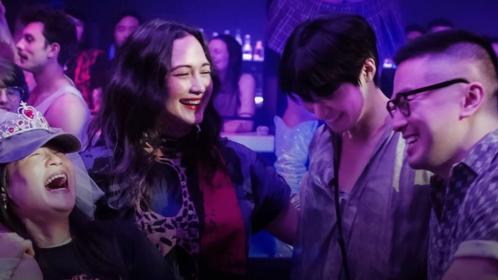 Le réalisateur Andrew Ahn taquine une suite potentielle de «Fire Island» tout en se préparant à publier son nouveau rom-com queer «The Wedding Banquet», avec Kelly Marie Tran, Lily Gladstone et Bowen Yang.