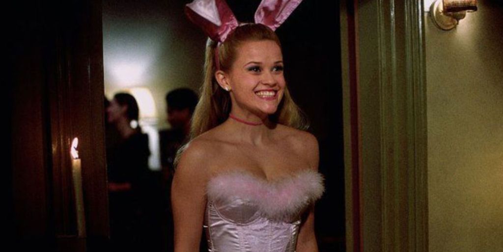 Reese Witherspoon comme Elle Woods en blonde légalement.