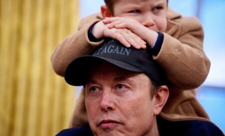 L'écrivain d'Atlantique affirme qu'Elon Musk pourrait avoir jusqu'à 100 enfants: "Comment est cette famille?"