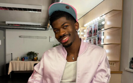 «C'est beaucoup mieux»: Lil Nas X partage la mise à jour de la santé après avoir souffert de paralysie faciale
