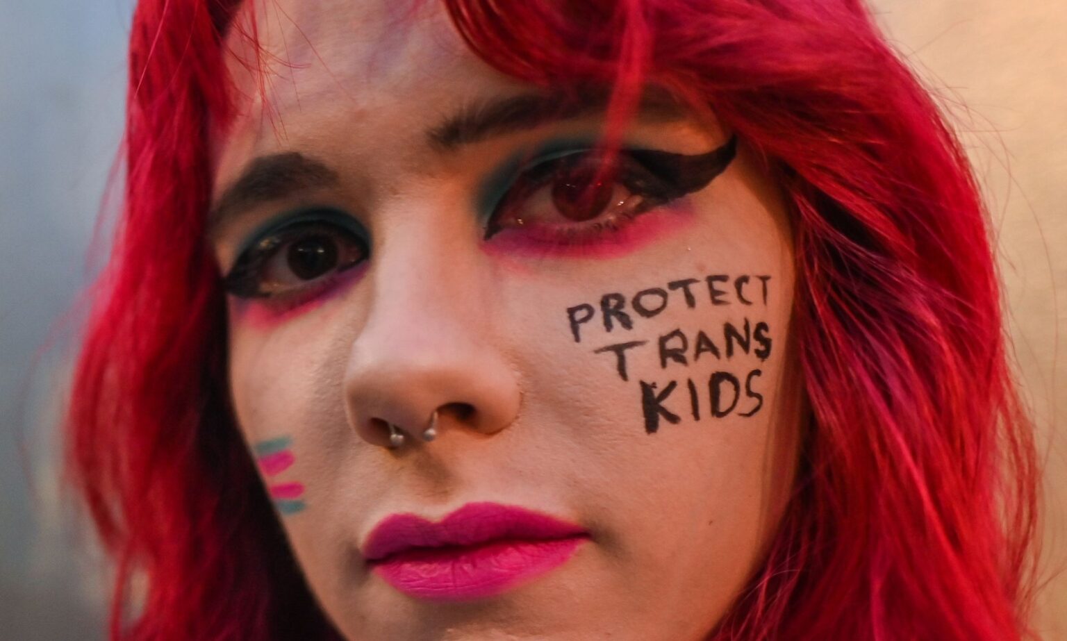 Avertissement des historiens sur le traitement par le gouvernement des personnes trans