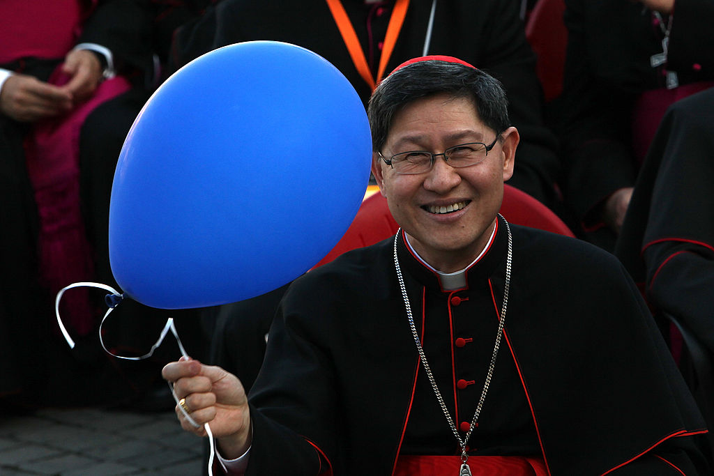 Les bookmakers disent que Luis Antonio Tagle est désormais un piste de la papauté - quelles sont ses vues LGBTQ +?