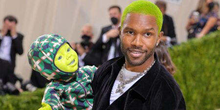 Les fans de Frank Ocean pensent qu'il taquine le premier album en neuf ans avec un compte Instagram secret
