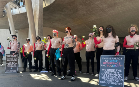 Protestation transversale en dehors de Holyrood un «acte public de chagrin, de résistance et de solidarité»