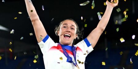 L'Angleterre Lioness Lucy Bronze a joué tout le tournoi Euro 2025 avec une jambe cassée
