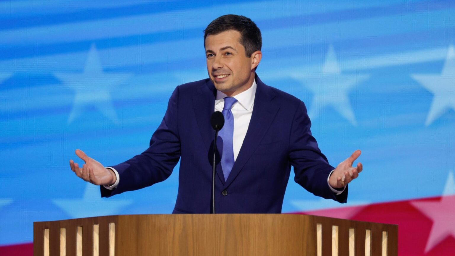 Pete Buttigieg Tops 2028 Poll démocrate - pourrait-il être le premier président gay américain?
