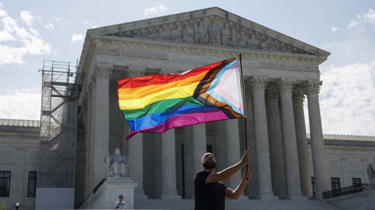 La pétition pour annuler l'égalité du mariage atteint la Cour suprême