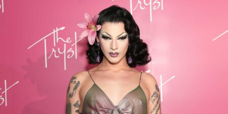 Le vainqueur de la course de dragsters, Violet Chachki, reviendrait pour toutes les étoiles - si ces demandes gagnelles étaient satisfaites