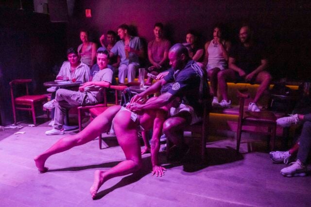 La fortune de l'amour de Brolesque revient au Salon Balcon à New York avec Tarot, Striptease et Camp tous les jeudis à 22 h