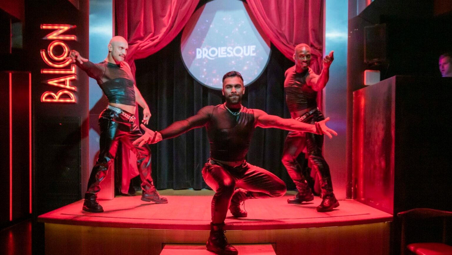 `` Fortunes of Love '' de Brolesque, se réchauffe de New York au Balcon Salon