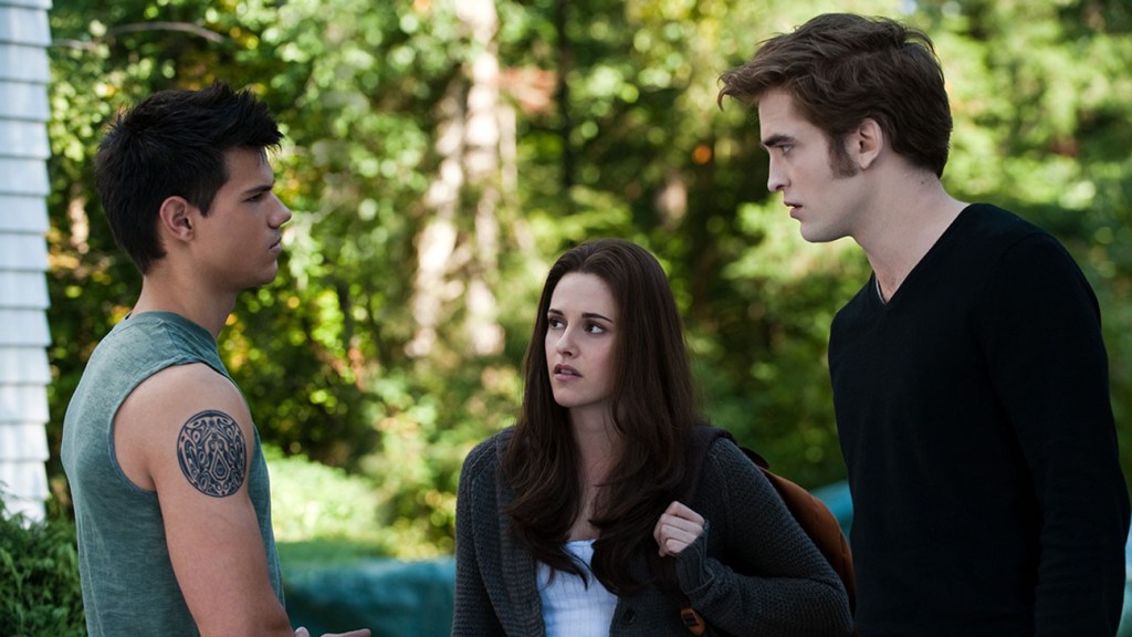 (L à r) Taylor Lautner, Kristen Stewart et Robert Pattinson Star dans la saga Twilight: Eclipse