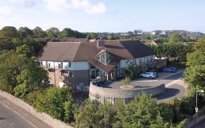 Le Sussex Beacon fait l'histoire en tant que premier hospice du Royaume-Uni dédié à la communauté LGBTQ +