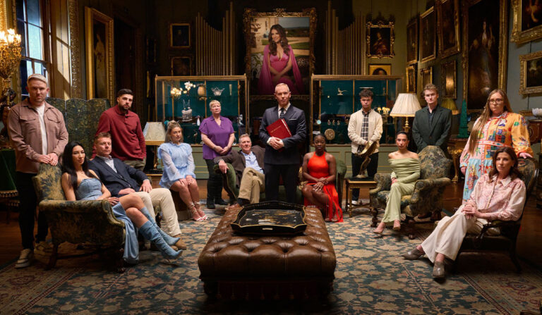 L'héritage: Rencontrez le casting de la nouvelle émission de jeu campy et déviant de Channel 4