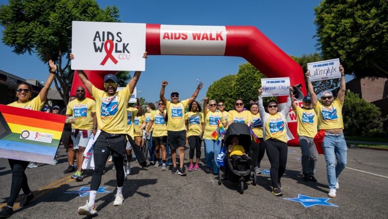 AIDS Walk Los Angeles 2025: « Community Is the Cure '' revient à West Hollywood AIDS Walk Los Angeles 2025: `` Community Is the Cure '' revient à West Hollywood