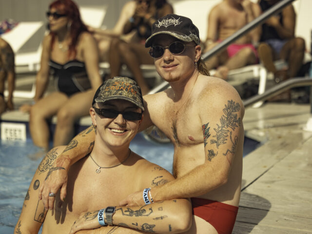 PARTIE POOL POOL POOL. 