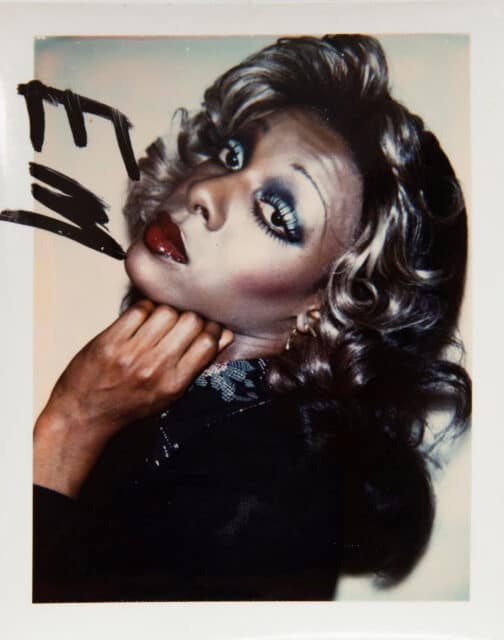 Andy Warhol (1928-1987), Mesdames and Gentlemen (Easha McCleary), 1974. Impression Polaroid unique © 2020 The Andy Warhol Foundation for the Visual Arts, Inc. / Licensed by Artistes Rights Society (ARS), New York. Projets de haies de courtoisie