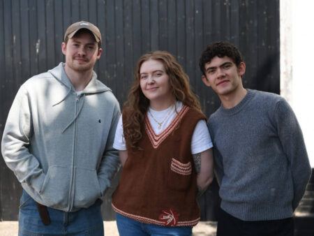 'HeartStopper Forever': Date de sortie du livre final et mises à jour de film torrides