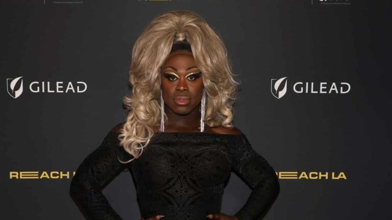 Bob The Drag Queen pour faire ses débuts à Broadway en Moulin Rouge! La comédie musicale ' Bob The Drag Queen pour faire ses débuts à Broadway en Moulin Rouge! La comédie musicale '