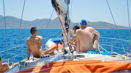 Croyez-le ou non - ce sont les meilleures croisières en option des vêtements gays que vous pouvez emmener dans le monde